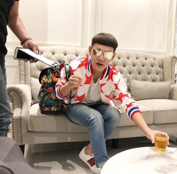 ฮาท้องแข็งเมื่อ ดีเจนุ้ย ธนวัฒน์ โดนจับแต่งตัวเป็น กระบือ แบบนี้ (ชมคลิป) | tvpoolonline.com | LINE TODAY