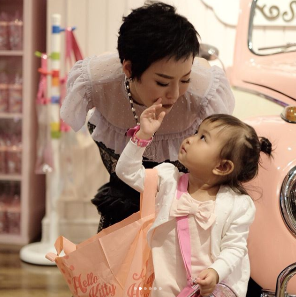 หนิง ปณิตา พาหลานรักคนนี้ไปช็อปปิ้ง มันจะฟินๆหน่อย