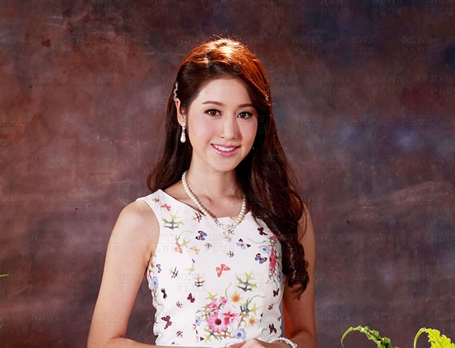 เส้นทางสู่ดาว..พิม พิมประภา นางเอก ลูกไม้ลายสนธยา
