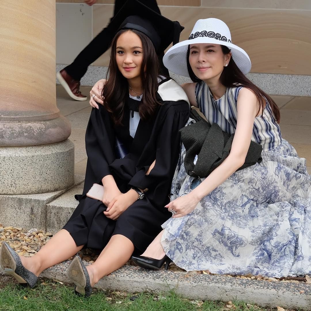 สวยและเก่งได้แม่! น้องปราง ลูกสาว มาดามแป้ง เรียนจบป.ตรี ...