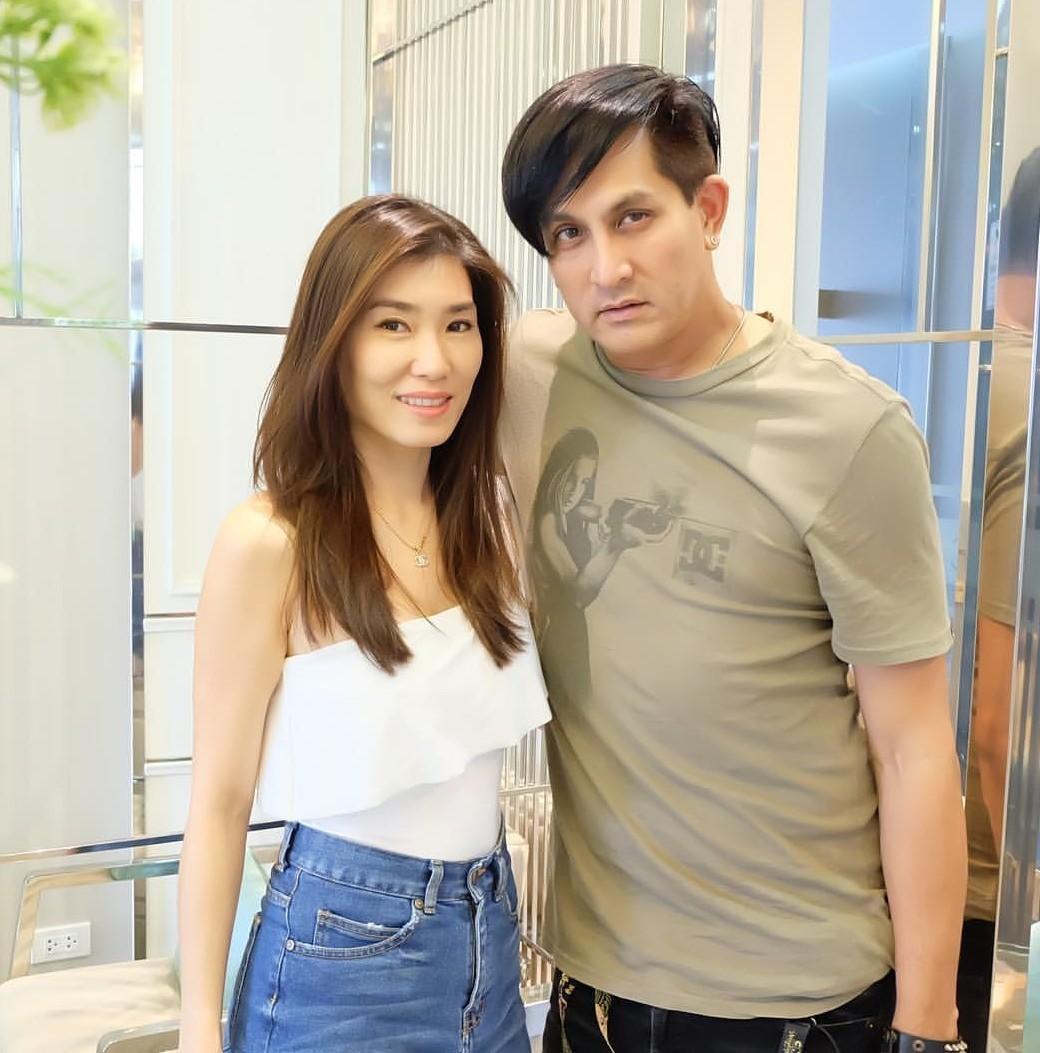 "พีท ทองเจือ" เล่าโมเมนต์ตามจีบ "เจ็ง ภรรยา" หลบแฟนคลับ ...