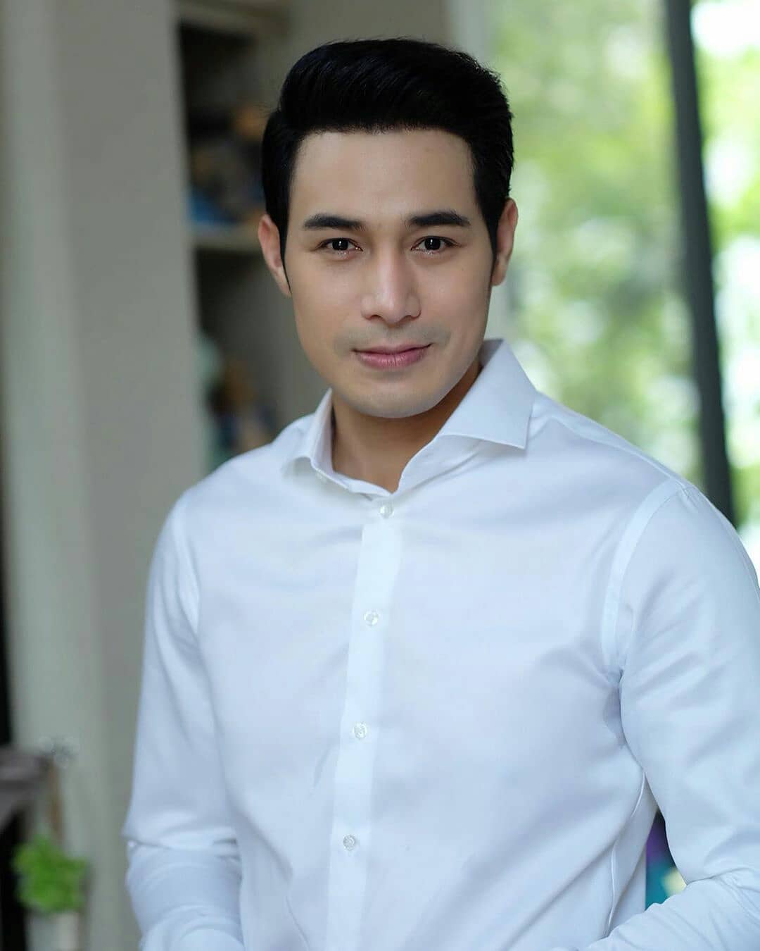 ประวัติหนุ่มโอม