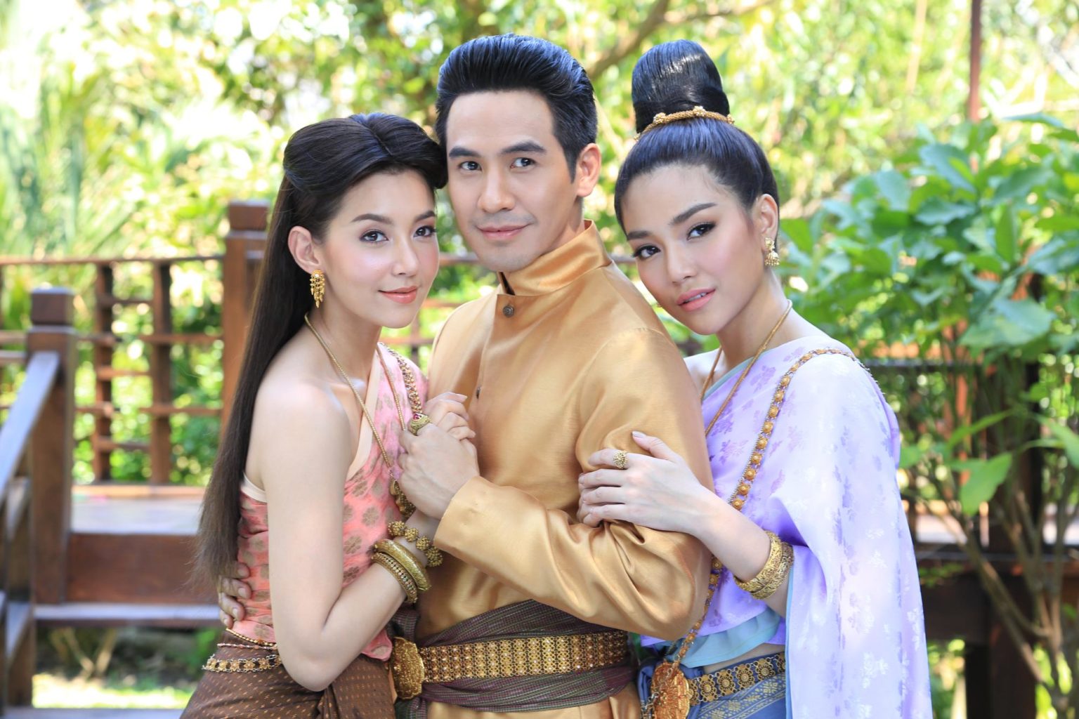 ล ะ ค ร ห ล ง ข า ว ท ป ง-ก อ ย า ง ค า ด เ ช อ ก น า ย... 5....